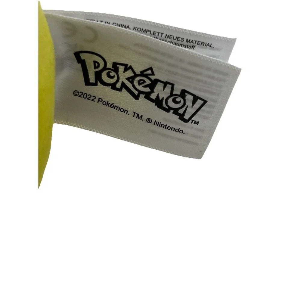Nintendo Pokemon PIKACHU Holding Strawberry Plush‎ 9